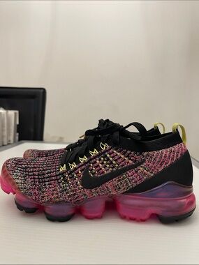 NIKE AIR VAPORMAX FLYNIT 3 RUNNING SNEAKERS WOMENS SIZE 7.5